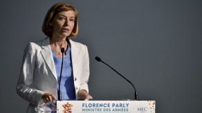 Francia comprará drones armados