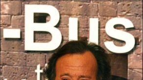 Julio Iglesias sigue viviendo su pasión por la música