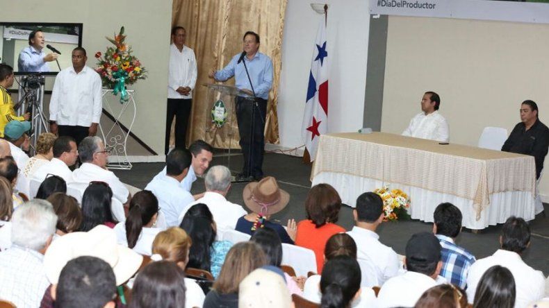 Varela promete apoyo a productores, No los vamos a abandonar