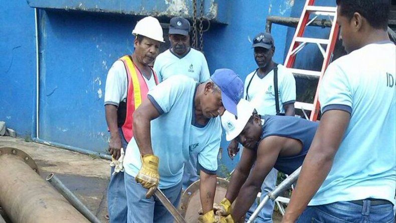 Residentes de Changuinola tienen más de 15 días sin agua, exigen nueva potabilizadora