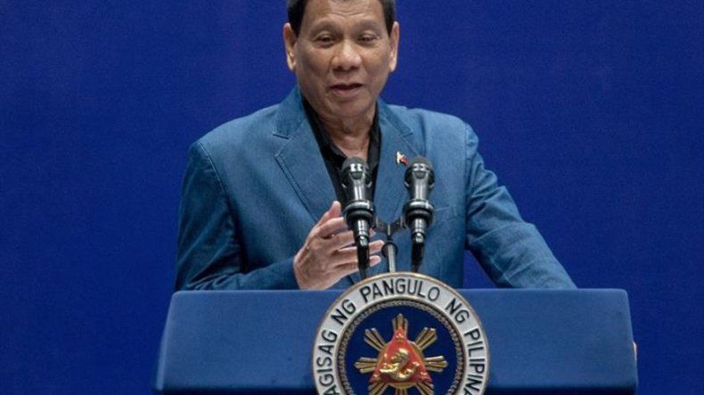 Duterte pierde popularidad pero conserva el apoyo del 70 % de los filipinos