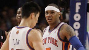 Knicks van 4-0 bajo dirección de Woodson; Rockets supera a Lakers