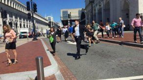 Evacúan principal estación de Washington tras informes de tiroteo
