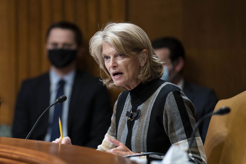 La principal rival de la senadora republicana de Murkowski es Kelly Tshibaka