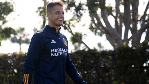 Chicharito se deshace en halagos hacia su ex Sarah Kohan