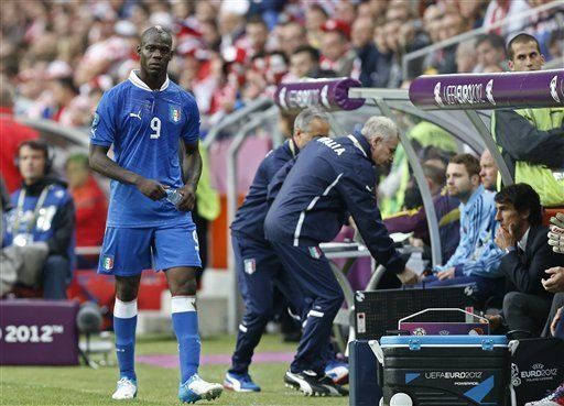 Euro: Balotelli está en duda para el partido con Irlanda