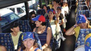 Venezolanos en Miami parten en masa a votar a Nueva Orleans