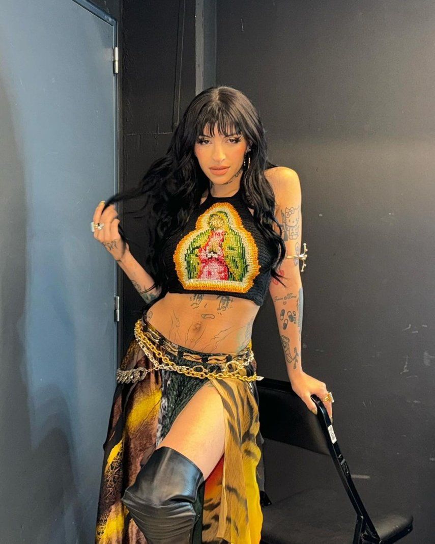 ¿Indirecta o no? Cazzu lanza una canción impactante tras de la boda de Nodal y Aguilar