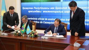 Kazajistán y Brasil firman tratados de extradición y traslado de prisioneros