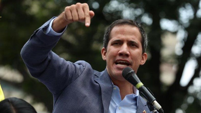 Guaidó llama cínico a Maduro por proponer elecciones parlamentarias adelantadas