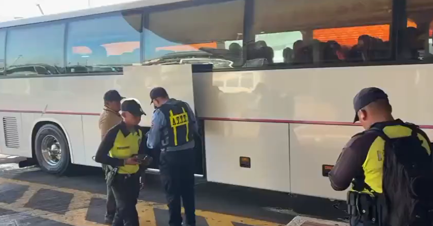 ATTT verifica buses en la Terminal de Albrook ante viajes al interior por Navidad.