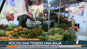 Vendedores de la Avenida Central aseguran que los precios de alimentos siguen altos