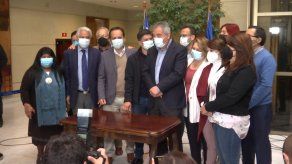 Oposición chilena presenta acusación para destituir al presidente Sebastián Piñera