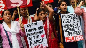 Condenan a muerte en India a los violadores de una niña de 8 años