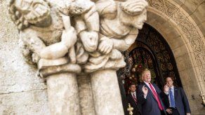 Trump elige a duro crítico de China como asesor comercial