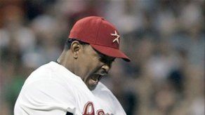 Panameño Lee derrota a boricua Lowell en duelo de jonrones