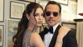 Marc Anthony deja claro que es todo un caballero con Nadia Ferreira