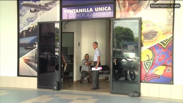Se permitirá encendido de letreros luminosos después de las 10 PM