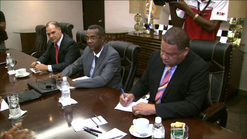 Diputados Panameñistas y PRD inician primera reunión para alianza en Asamblea