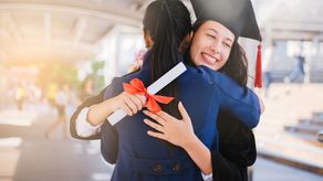 ¡Excelente! Embajada de España anuncia convocatoria de becas para estudios superiores