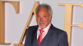 Tom Jones asegura sentirse más fuerte que nunca tras sus últimos problemas de salud