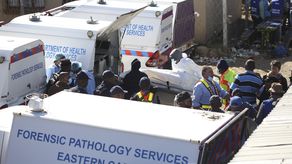 Muchos de los adolescentes fueron hallados muertos en la taberna, mientras otros murieron tras ser llevados a centros médicos cercanos.