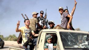 EE.UU. y potencias europeas piden un alto el fuego inmediato en Libia