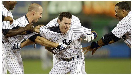 Yanquis barren a Azulejos en doble cartelera, Mariano gana