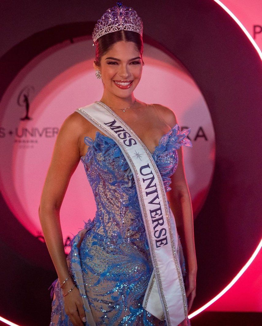 Sheynnis Palacios recibe homenaje emotivo en la final de Miss Universo Panamá 2024