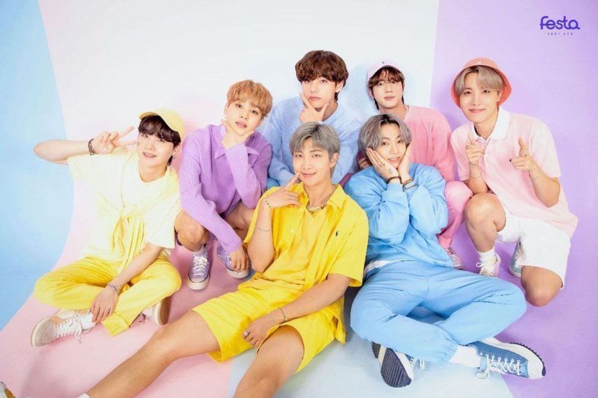 {altText(<p>BTS, en una sesión para celebrar el #2021BTSFESTA.</p>,BTS en lo top de las listas de Billboard con 