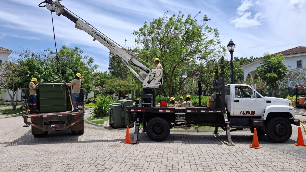 Trabajados de ENSA en Panamá.