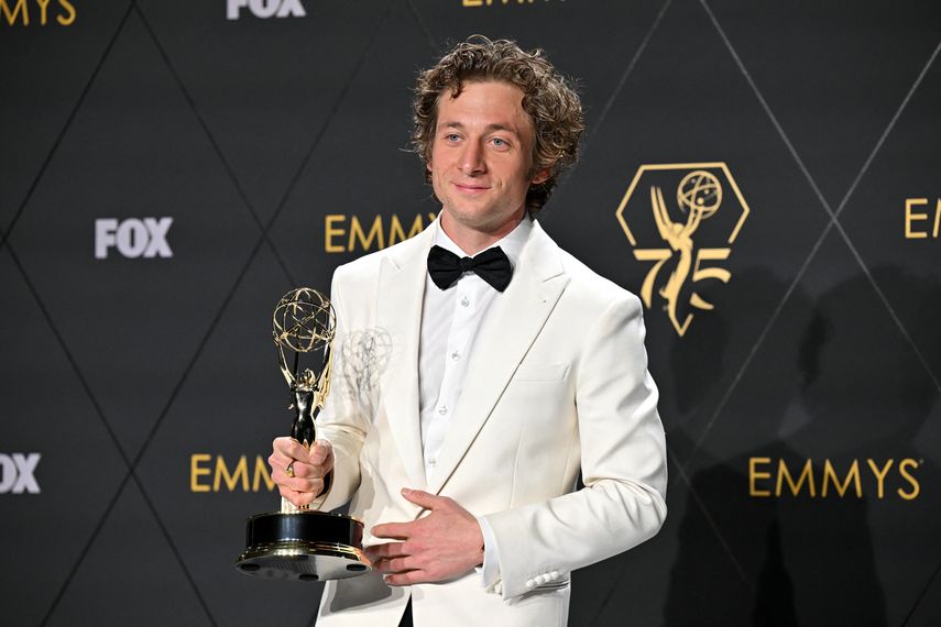 &nbsp;Jeremy Allen White
