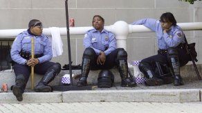 Levantan prohibición de guardias mujeres en caso de 9/11