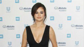Selena Gomez hace de canguro para su antiguo hermano en Los magos de Waverly Place