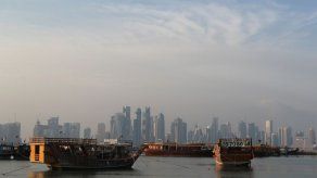 Catar establecerá un salario mínimo para los trabajadores