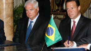 Los expresidentes de la República, Ricardo Martinelli y Juan Carlos Varela.