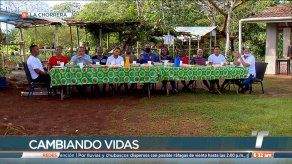 Desayuno navideño de Cambiando Vidas desde el Centro de Rehabilitación las Manos de Dios