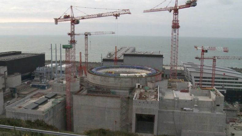 Explosión en central nuclear francesa, sin fuga de radiación
