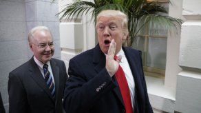 Trump advierte a republicanos sobre no aprobar ley de salud