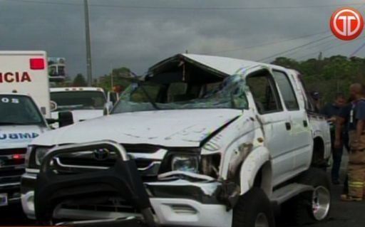 Cinco personas heridas en accidente en autopista Arraiján- La Chorrera