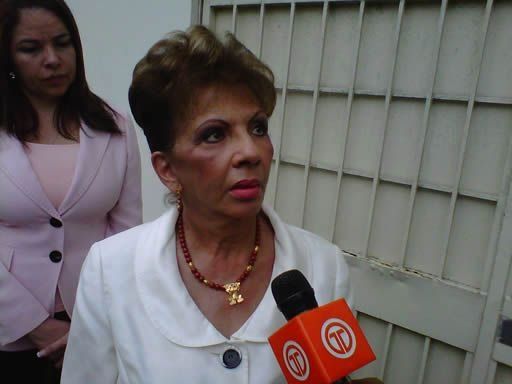 Moreno de López presentaría su renuncia como directora de Aduanas