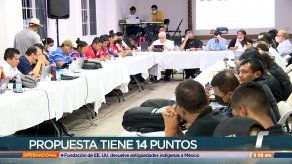 Agrupaciones presentaron su propuesta sobre medicamentos en mesa de diálogo Agrupaciones presentaron su propuesta sobre medicamentos en mesa de diálogo