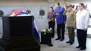 Maduro aparece sorpresivamente en Cuba en homenaje a Fidel