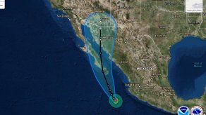 Huracán Bud deja afectaciones menores en cuatro estados de México
