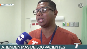 El oncólogo de la unidad oncológica de Azuero atiende a pacientes, reflejando el creciente desafío en la atención oncológica de la región.