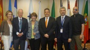 Federación de Ombudsman elige nueva directiva y aprueba a Chile como miembro