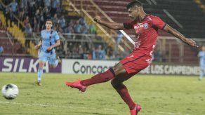 Panameño Jorman Aguilar regresa al San Carlos en Costa Rica