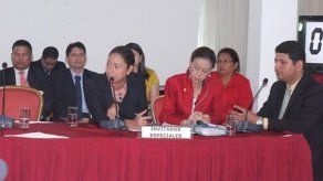 Miviot dice que recorre todo el país para conocer avances de proyectos