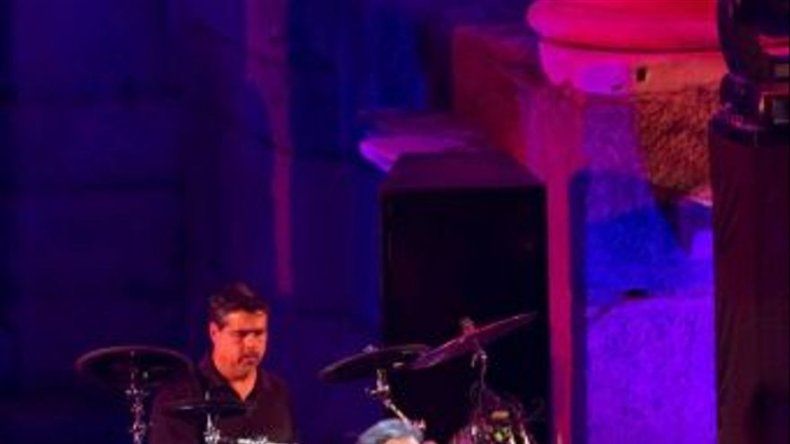 Julio Iglesias inunda con canciones de siempre Teatro Romano de Mérida