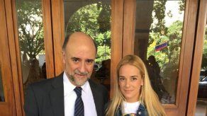 Senador uruguayo Pablo Mieres llega a Caracas para acompañar visita a López